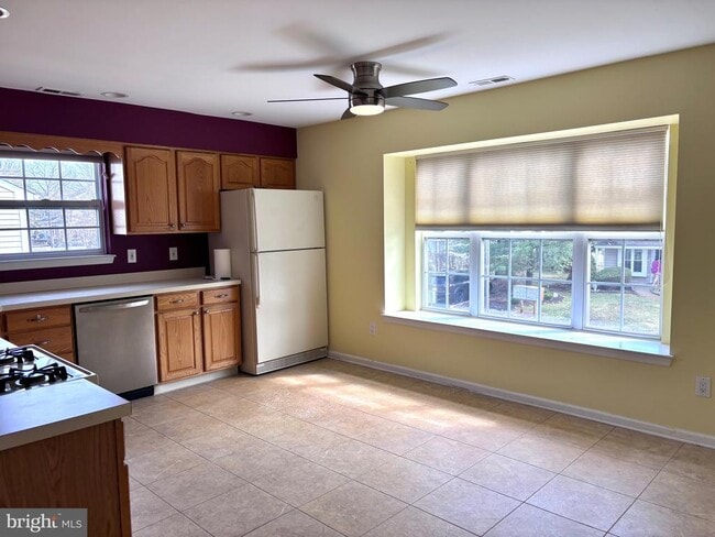 Photo - 7708B Normandy Dr