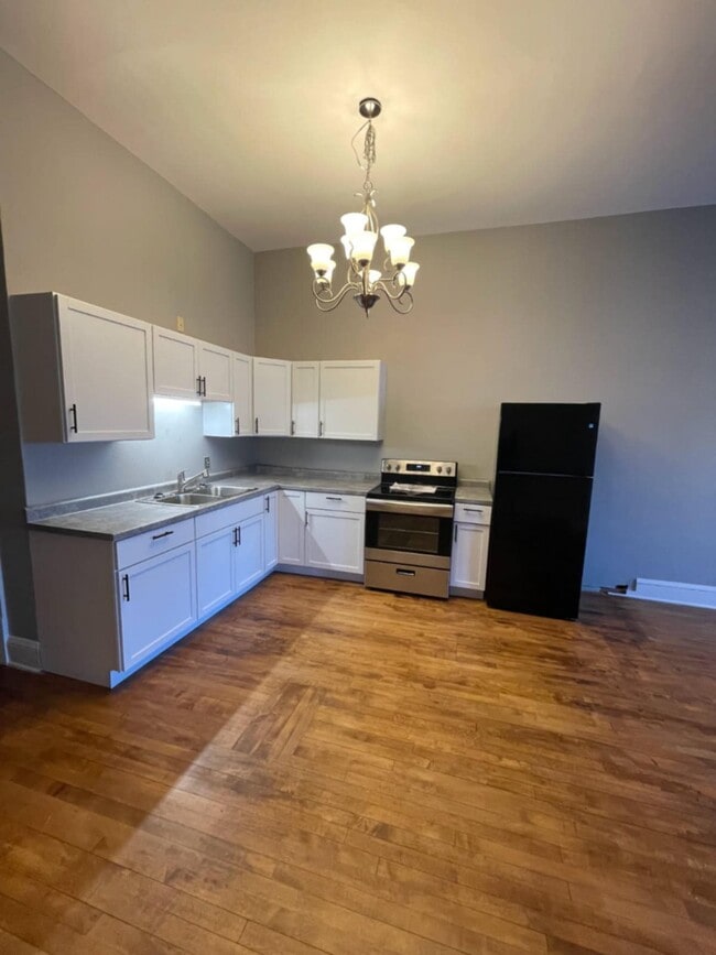 Photo - 19 W Central St Unit 1