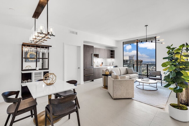 Photo - 125 NE 6th St Unidad SI ID1540481P