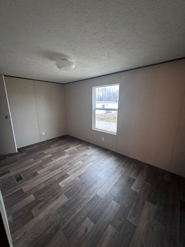 Photo - 181 Loyalty Ln