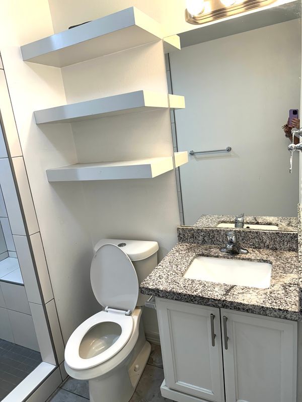 Photo - 325 Clemente Ave