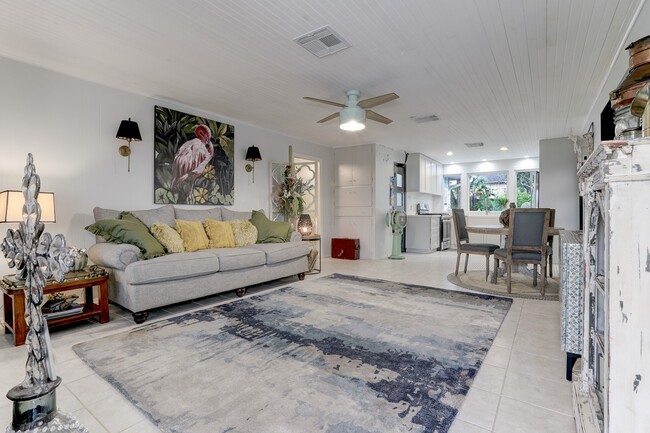 Photo - 4449 Shady Lake Dr
