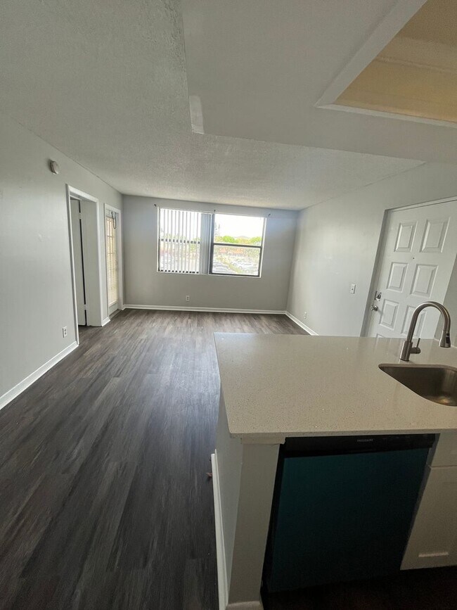 Photo - One Bedroom One Bathroom! WATERFRONT COMMUNITY! Unit 21