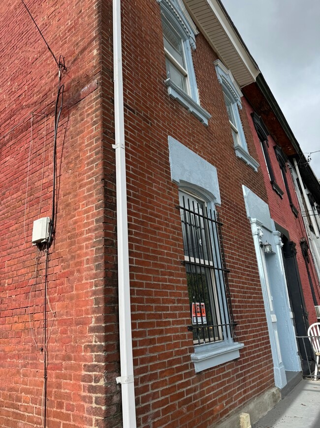 Photo - 214 Seneca St