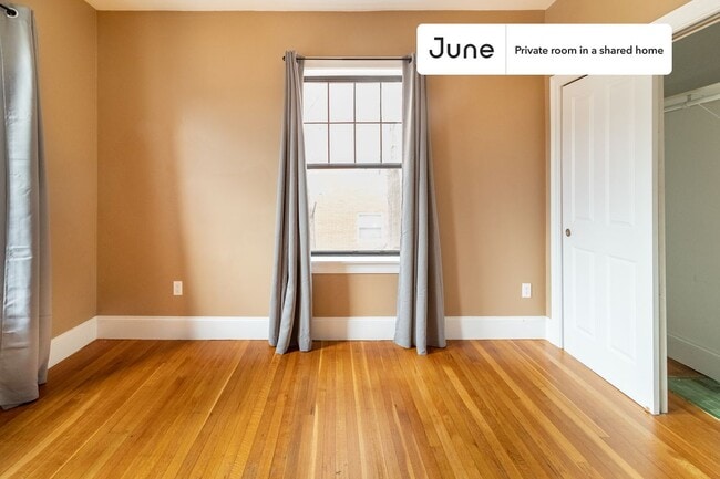 Photo - Room in Shared 4 bed/2 bath home Unit A