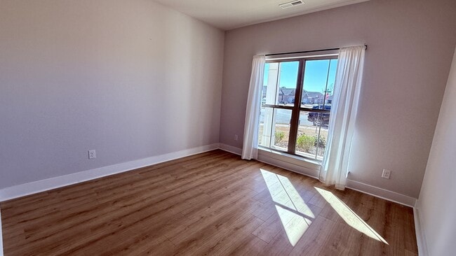 Photo - 11130 Waterman Ln