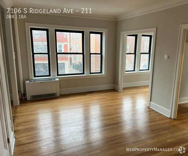 Building Photo - Updated Studio close to Jackson Park highl... Unit 211 Rental