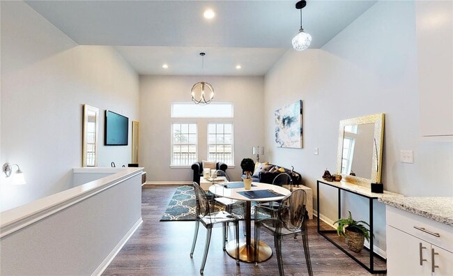 Photo - 4924 Paradigm Ln