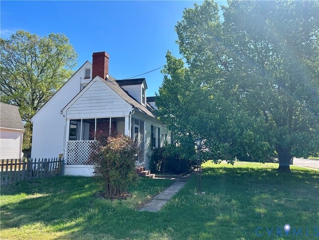 Building Photo - 314 Thompson St