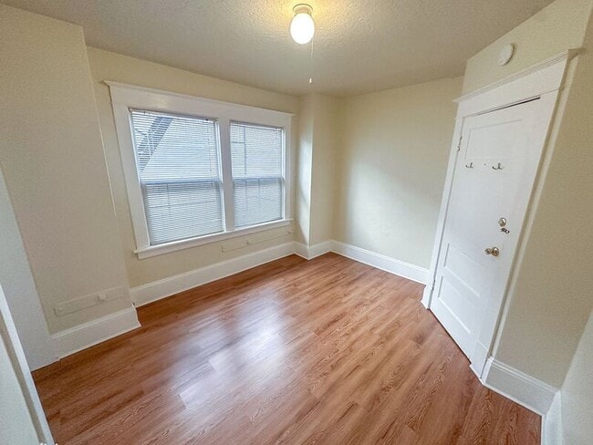Photo - 2708 NE Sandy Blvd
