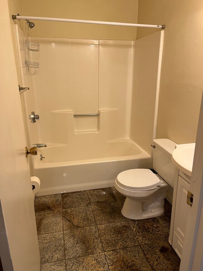 Photo - 975 Meriden Rd Unit #27