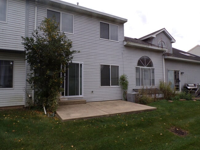 Photo - 13 Redbud Ct