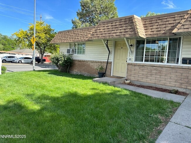 Building Photo - 1501 Gault Way Rental