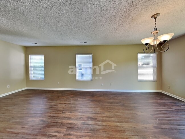 Photo - 3669 Marshlane Way