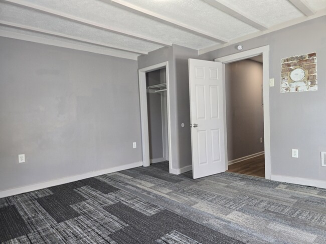 Photo - 316 W Main St