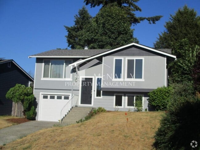 Building Photo - 4 Bedroom, 1.75 Bathroom Home in North Tacoma