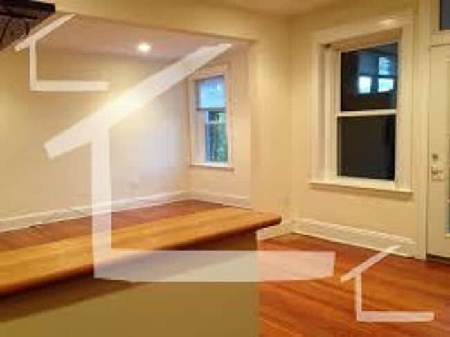 Photo - No Brokers Fee, Top Floor Unit on Washington ST. Nicely Kept. Laundry on a Site, Parking for Rent