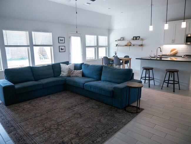 Photo - Gorgeous 3-Bedroom Home with Granite Countertops in 6 Creeks! Must-See!