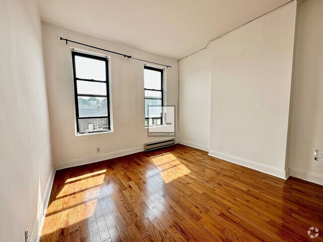 Building Photo - Spacious Bushwick 2-Bed 1-Bath / Great Loc... Unit 2L Rental