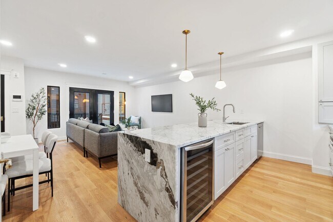 Photo - 82 Colgate St Unit 3