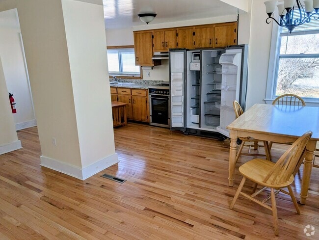 Building Photo - 47 Granite St Unit #3 Rental