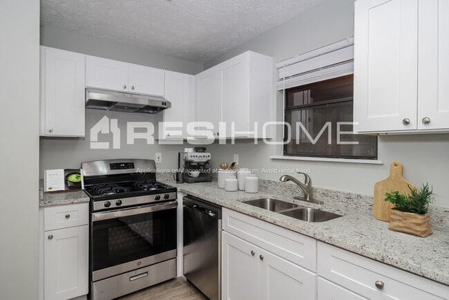 Photo - 2660 Sheffield Ct