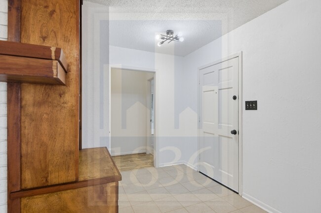 Photo - 609 Carlos G Parker Blvd NW