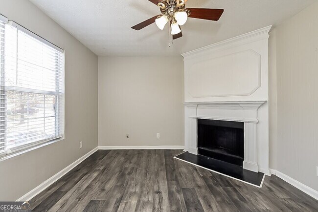 Photo - 3392 Homeward Trail