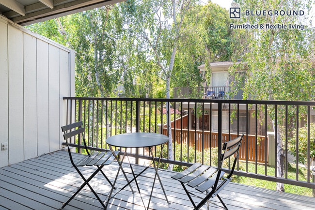 Photo - 877 Heatherstone Way Unit FL2-ID443