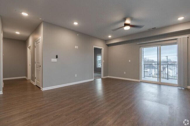 Photo - 1601 E Main St