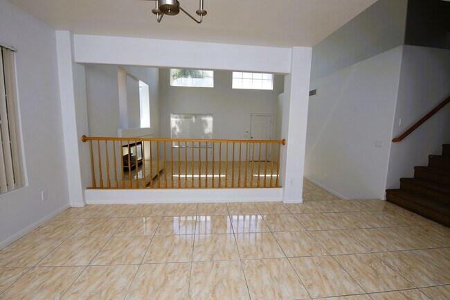 Photo - HUGE LOFT + 5 BEDROOMS IN SE