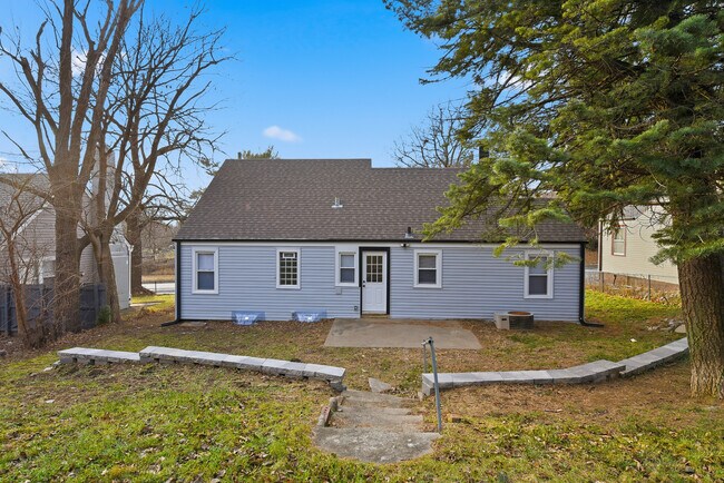 Photo - 4677 N 60th St