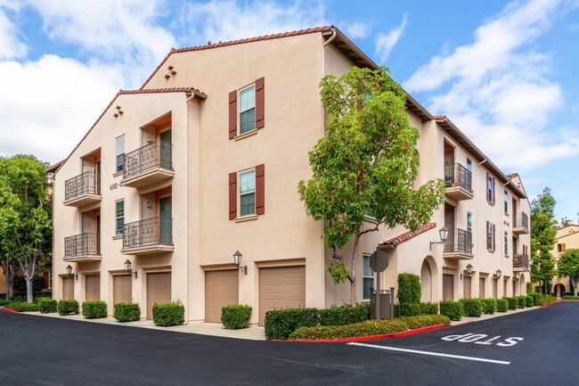 Esperanza Apartment Homes