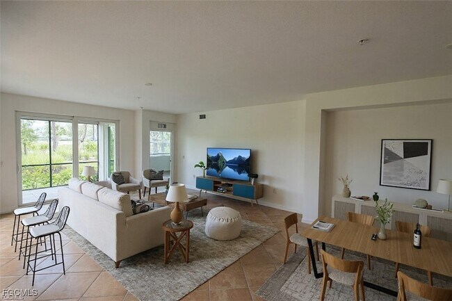 Photo - 16572 Kingwood Ln Unidad 3611