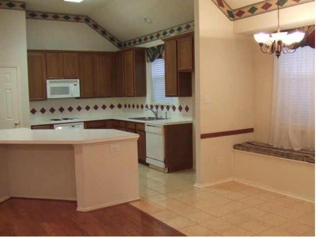 Photo - 2027 Wimbledon Dr