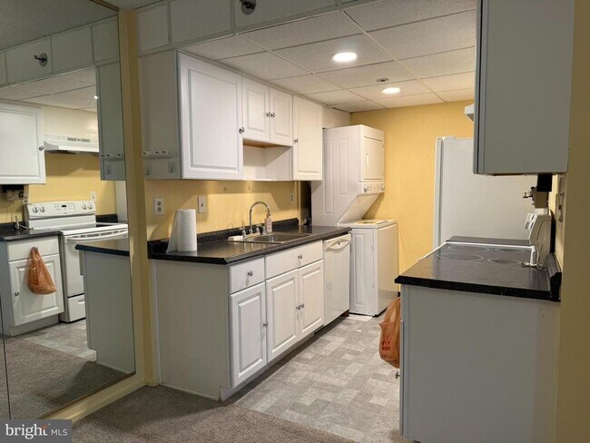 Photo - 5911 Edsall Rd Unidad 601