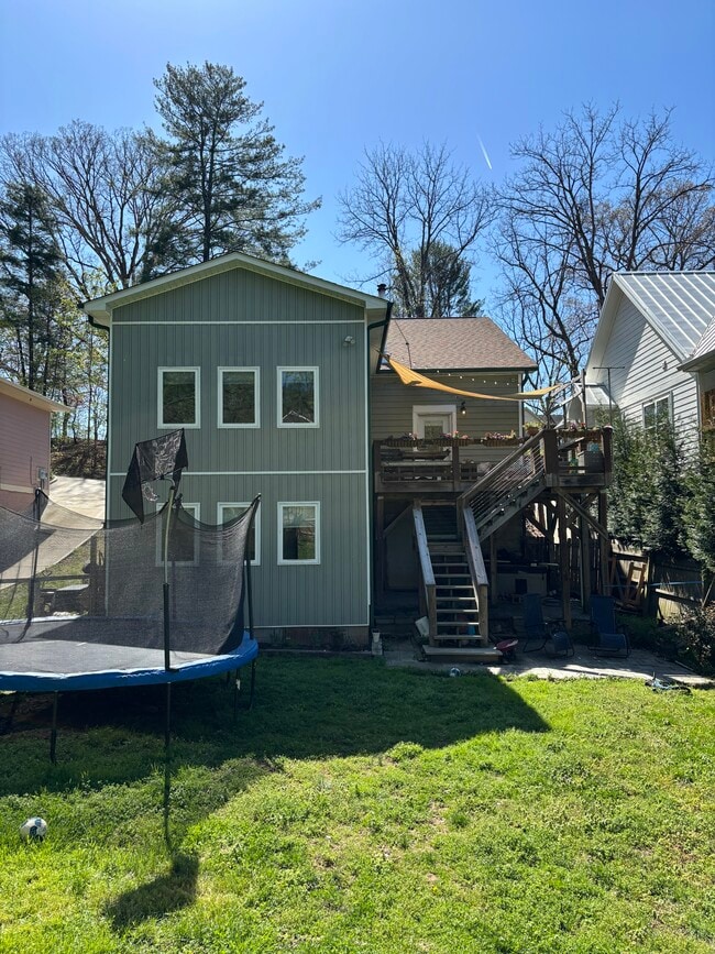 Photo - 13 Ruslan Dr