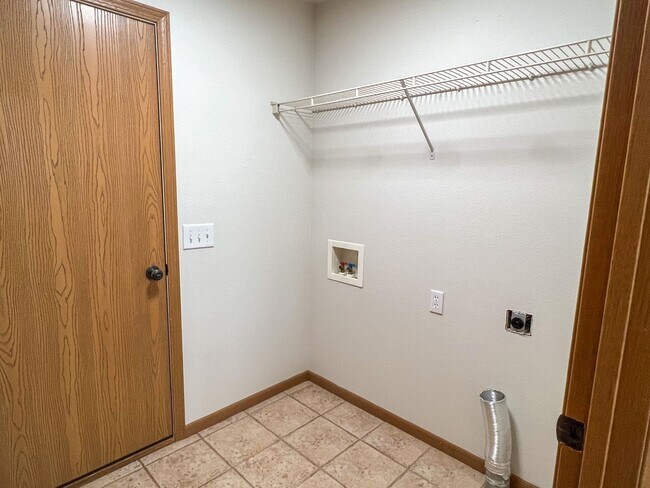 Photo - 3 Bedroom 2 Bathroom 2 CAR GARAGE