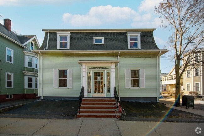 Building Photo - 140 Clifton St Unit #2 Rental