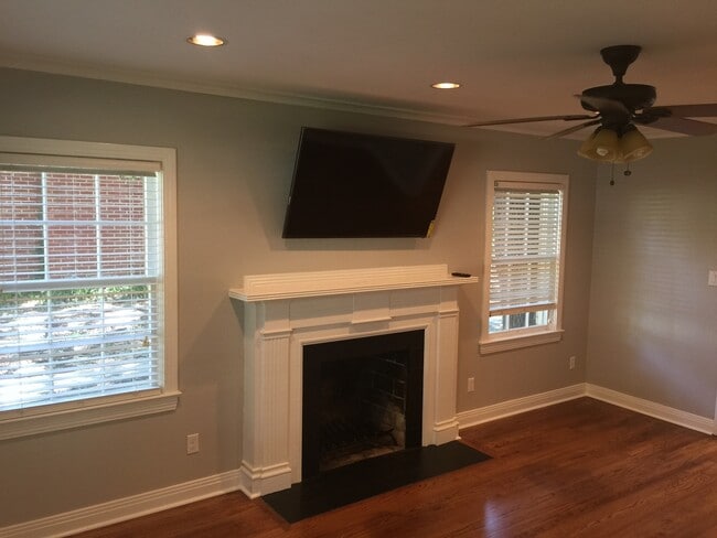 Photo - 2556 Boyd Ave