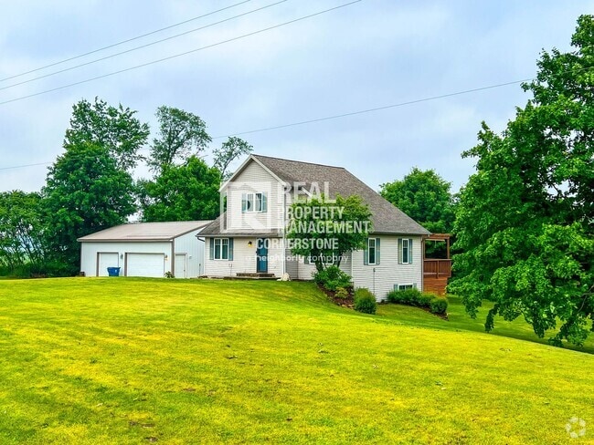 Building Photo - COMING SOON!  Spacious Country Home with H...
