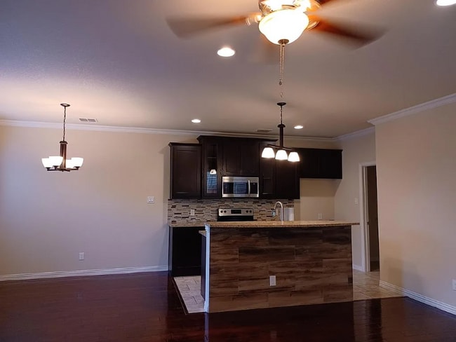 Photo - 326 Austin Ave