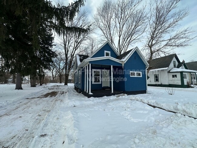 Photo - 89 Somerset Ave