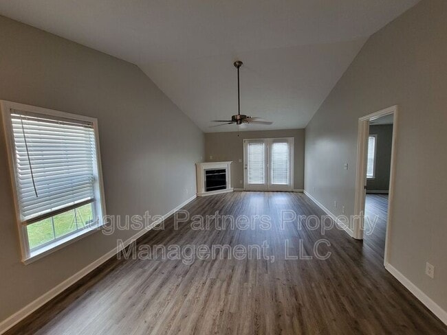 Photo - 1234 Longpoint Dr