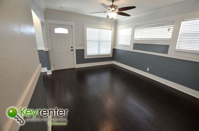 Photo - 3335 42nd St