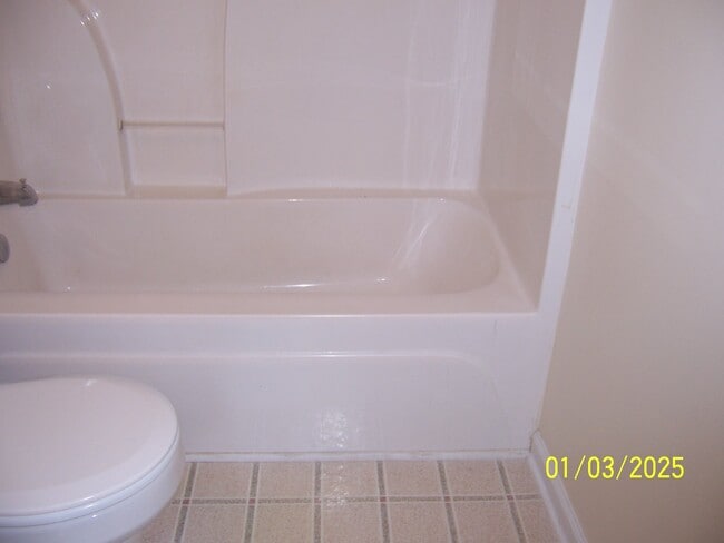 Photo - 128 Montmullin St