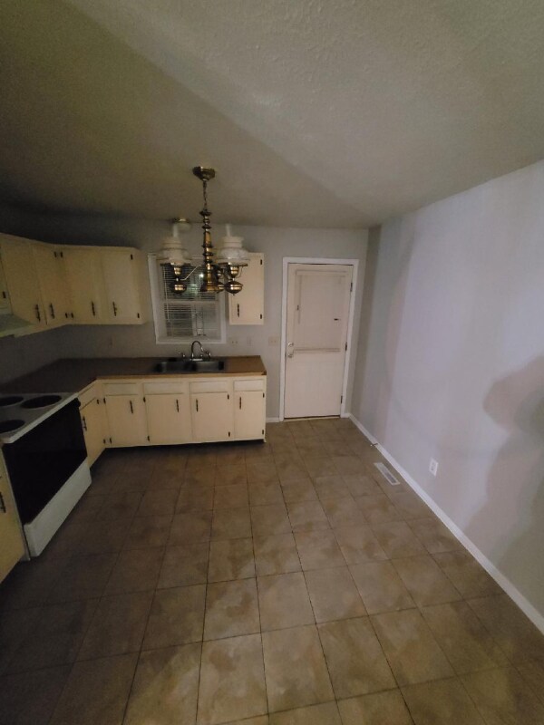 Photo - 123 Ferndale Dr Unit 1