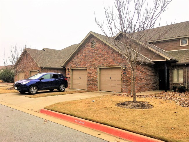 Photo - 3209 W Montrail Pl