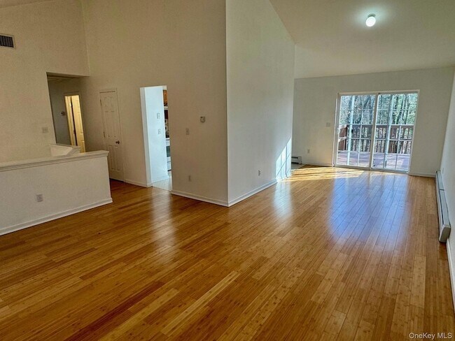 Photo - 18 Penny Ln House