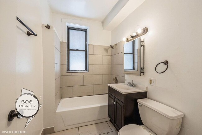 Photo - 1020 E Hyde Park Blvd